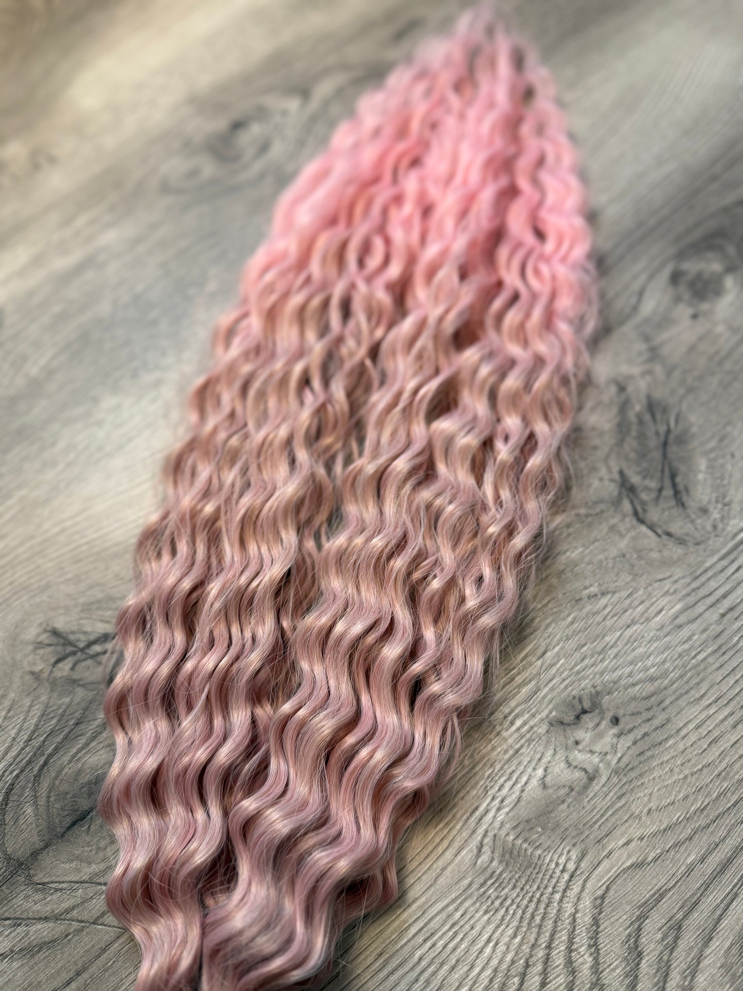 Pink ombré wave