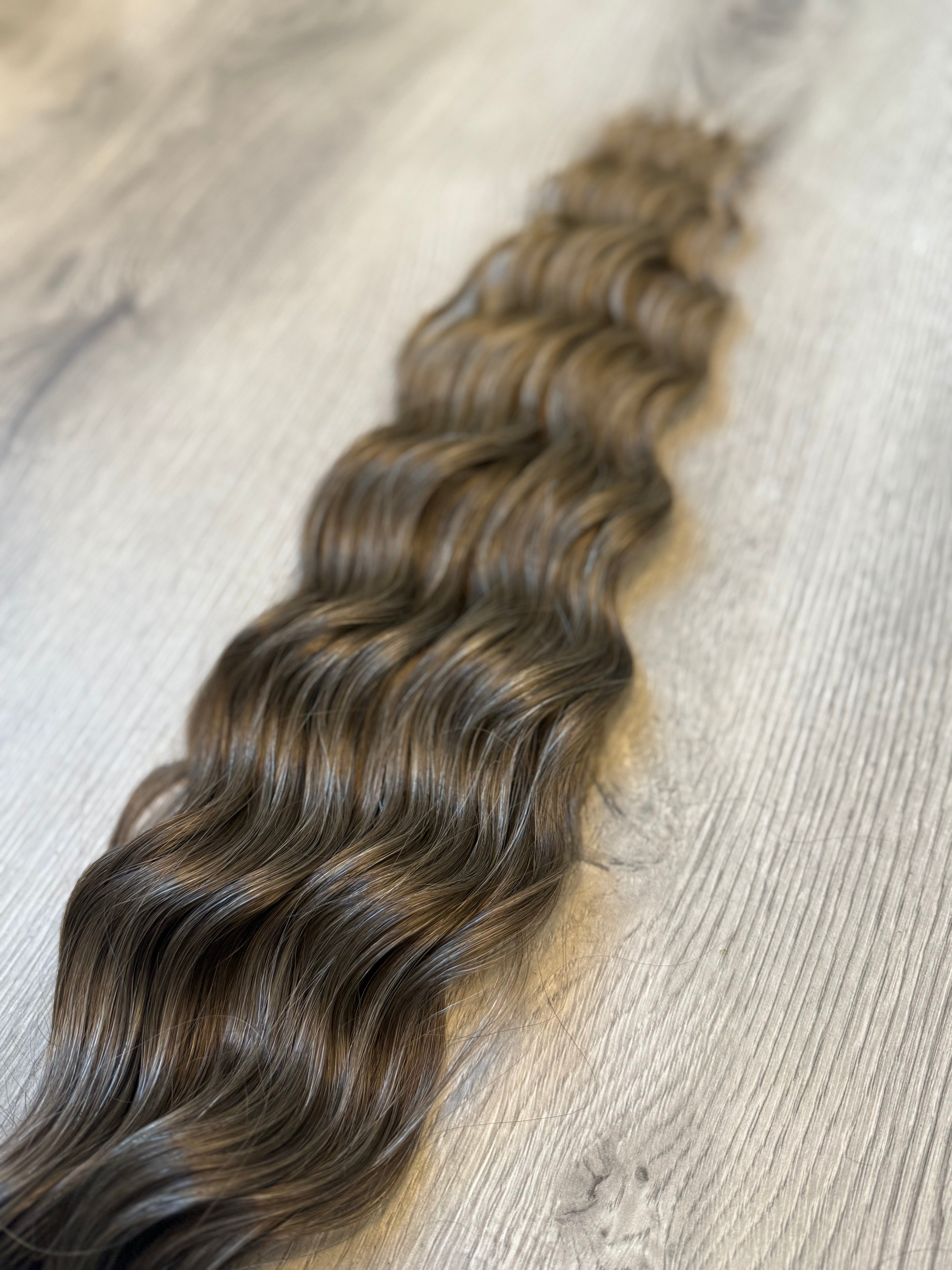 Brunette ombré loose wave