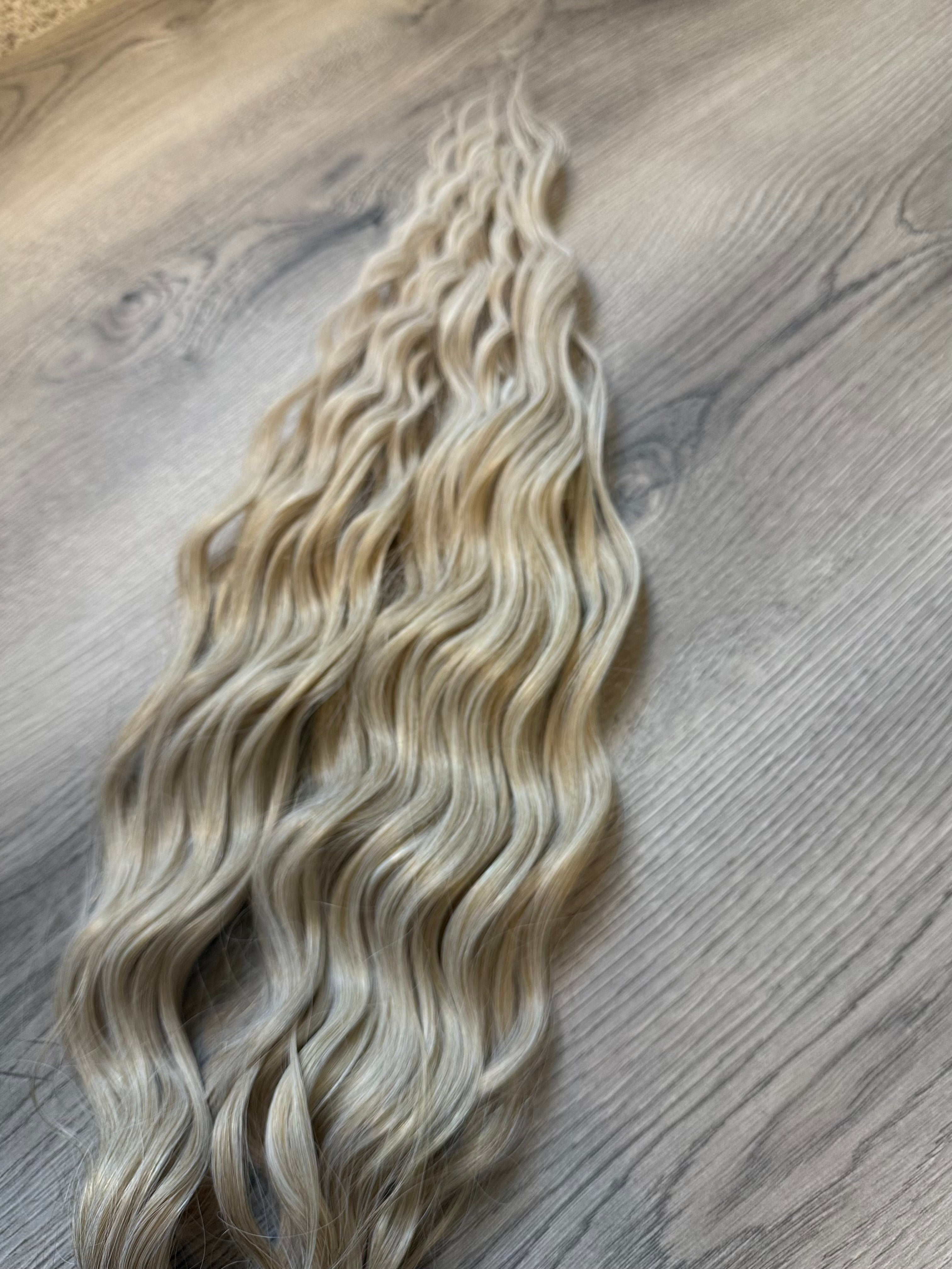 Platinum gold ombré loose wave